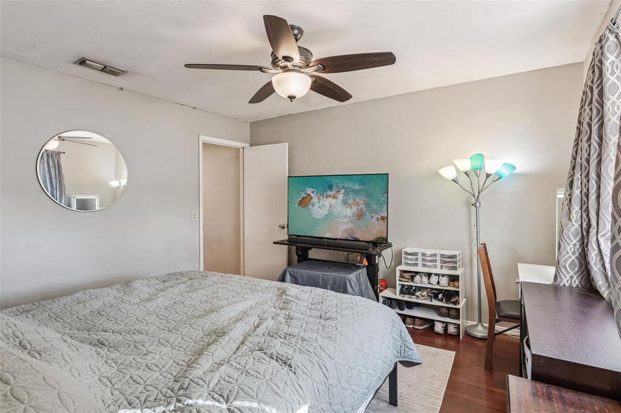 Listing Photo 14