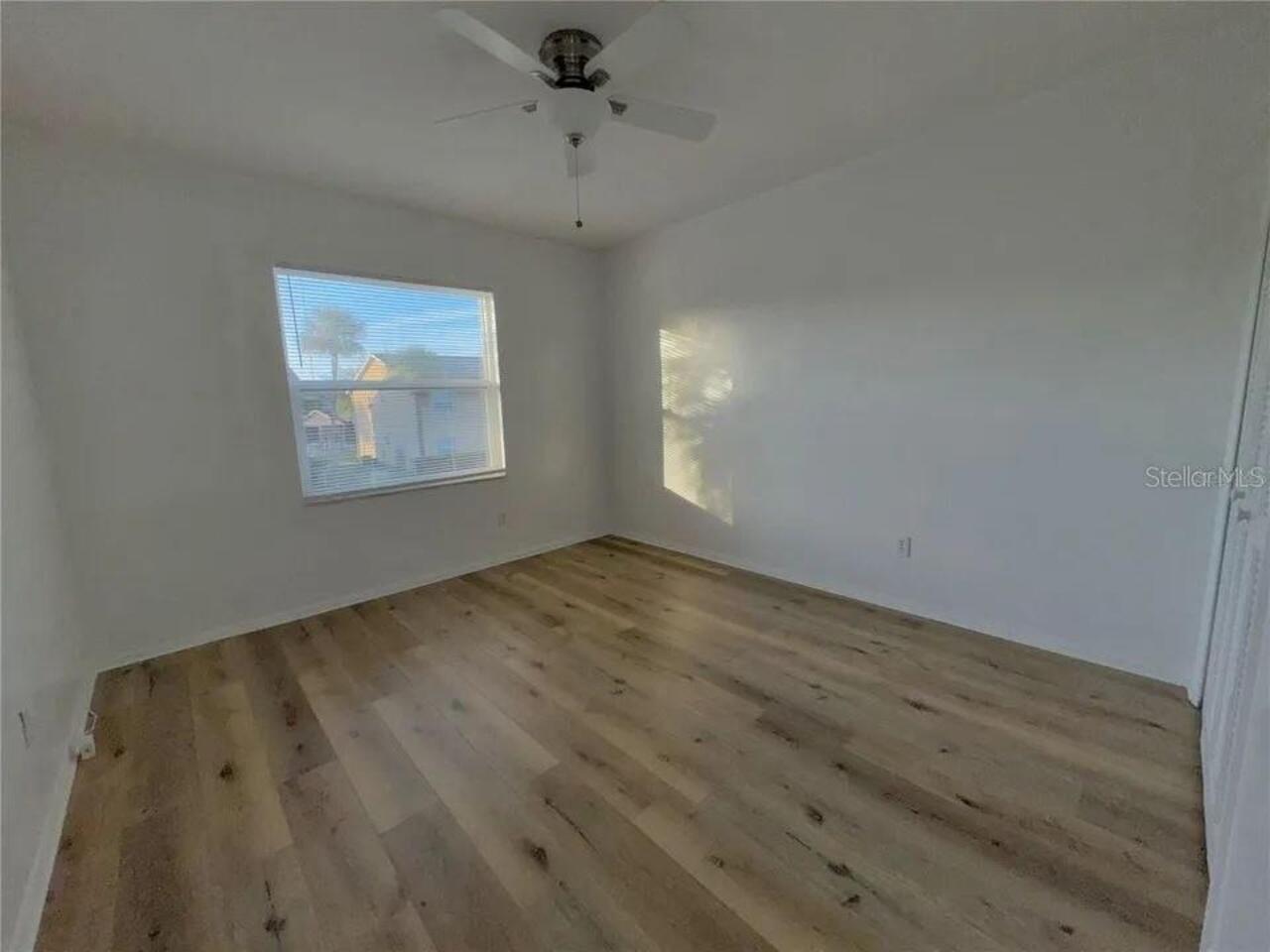 Listing Photo 14