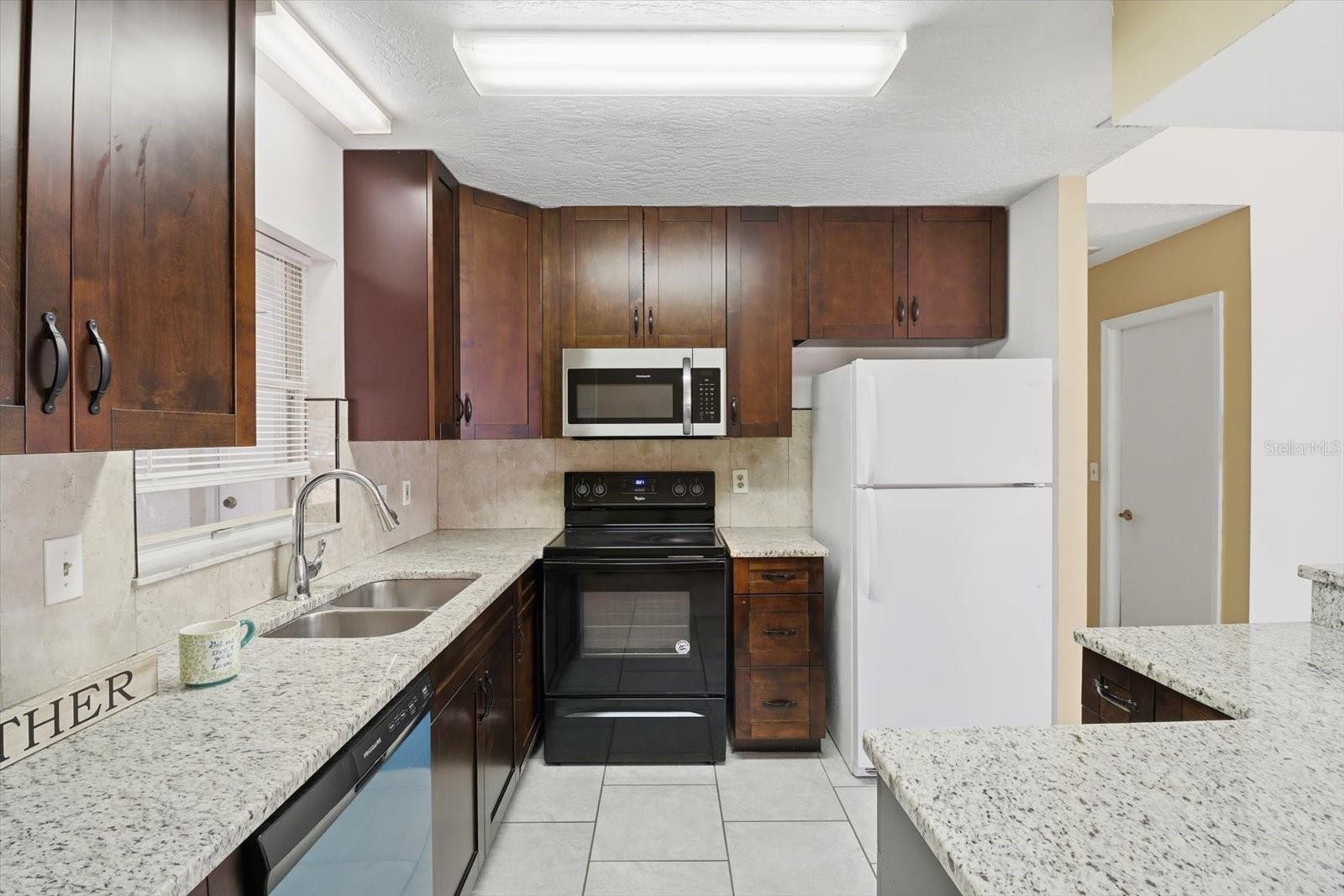 Listing Photo 7