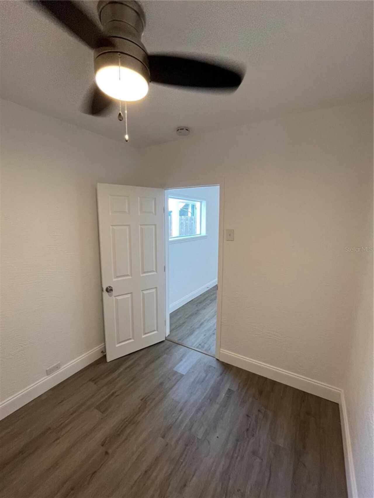 Listing Photo 9