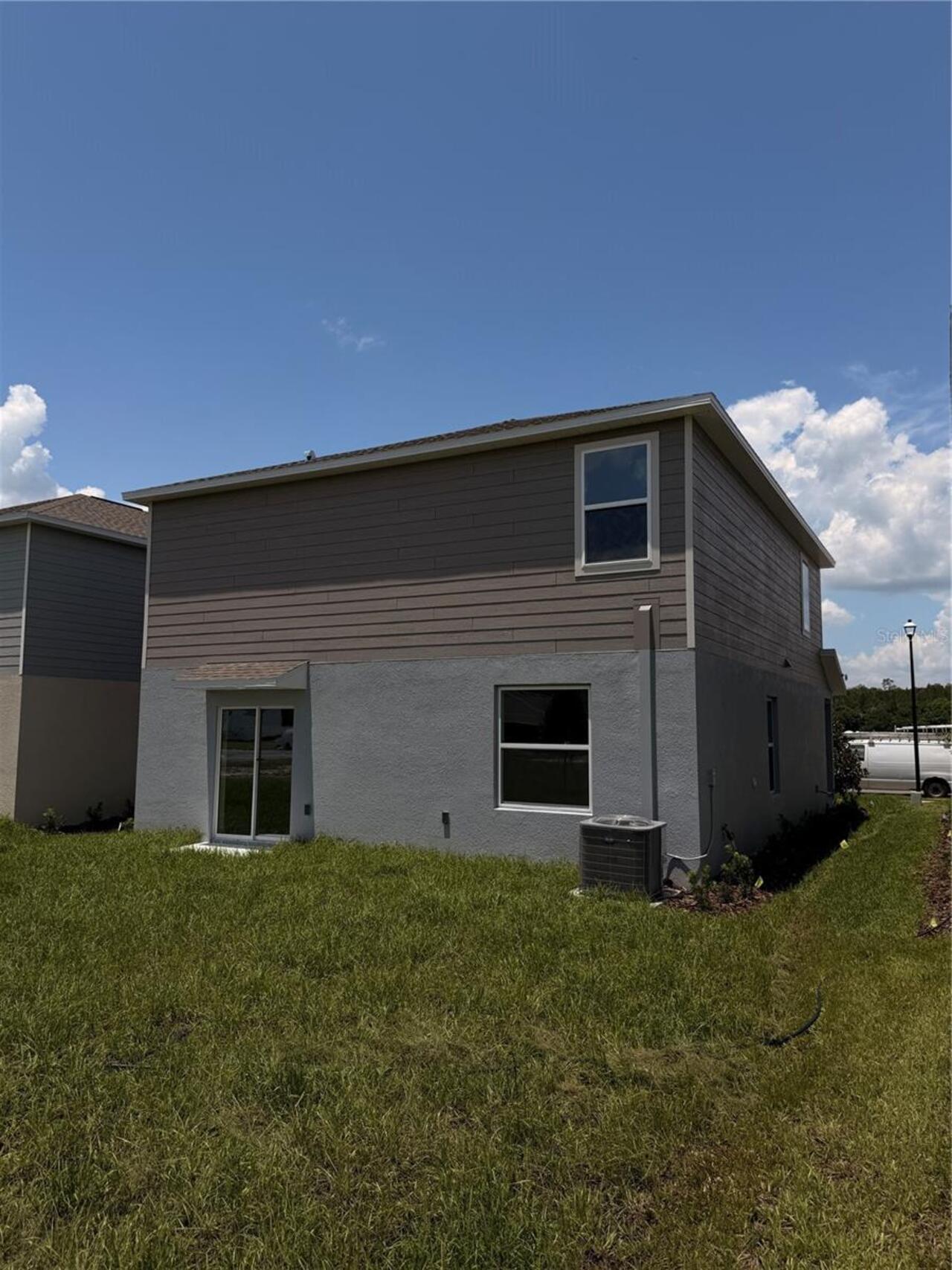 Listing Photo 9