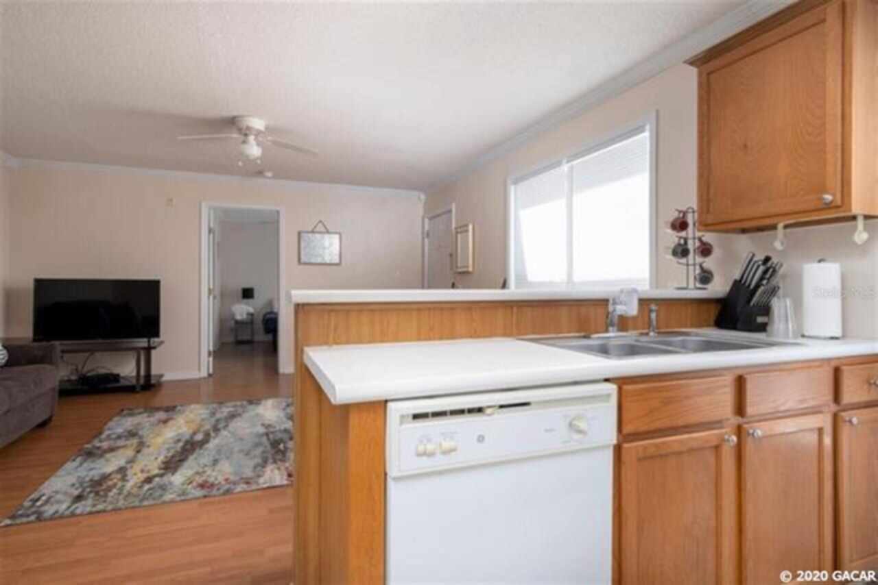 Listing Photo 6