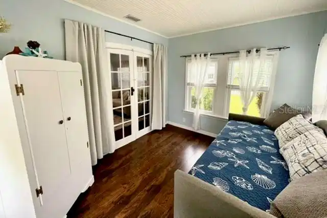 Listing Photo 22