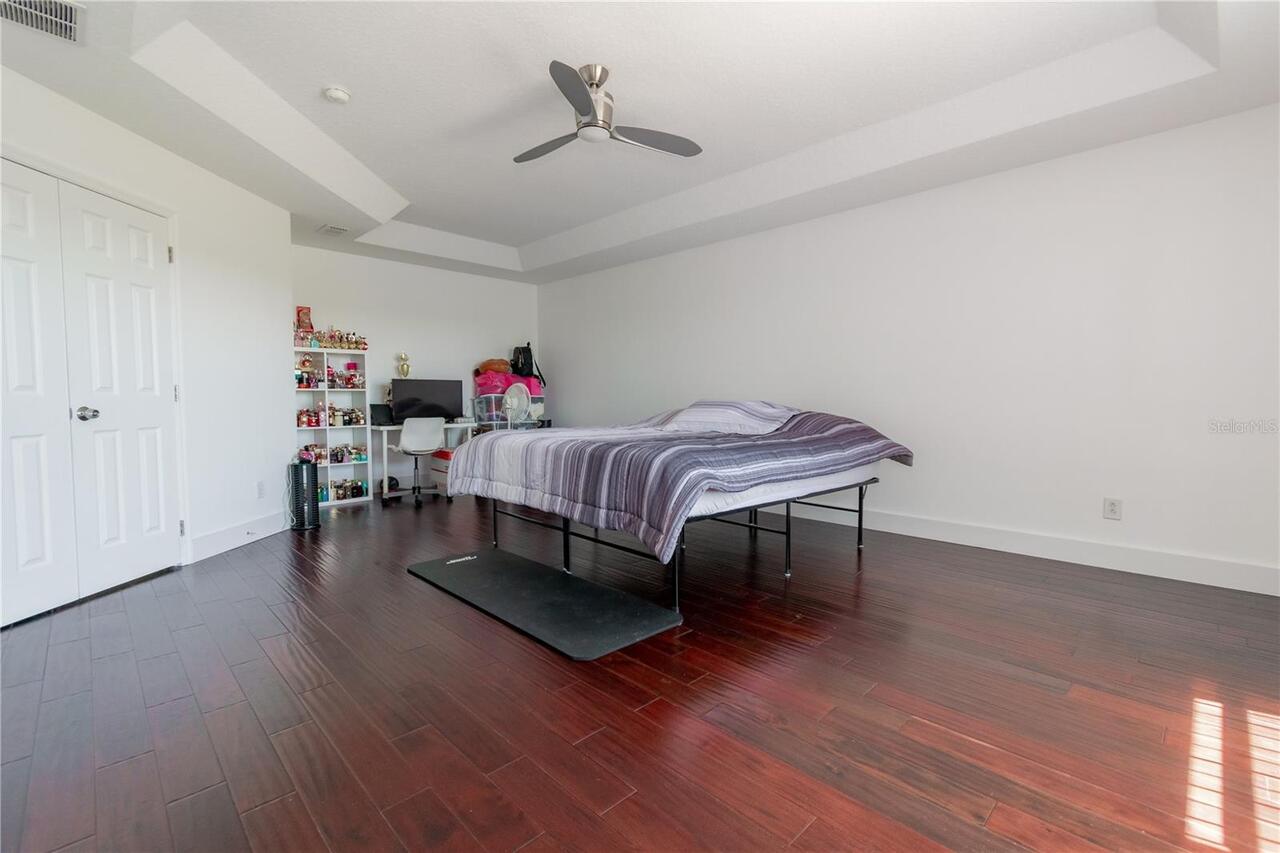 Listing Photo 14