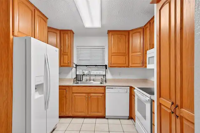Listing Photo 32