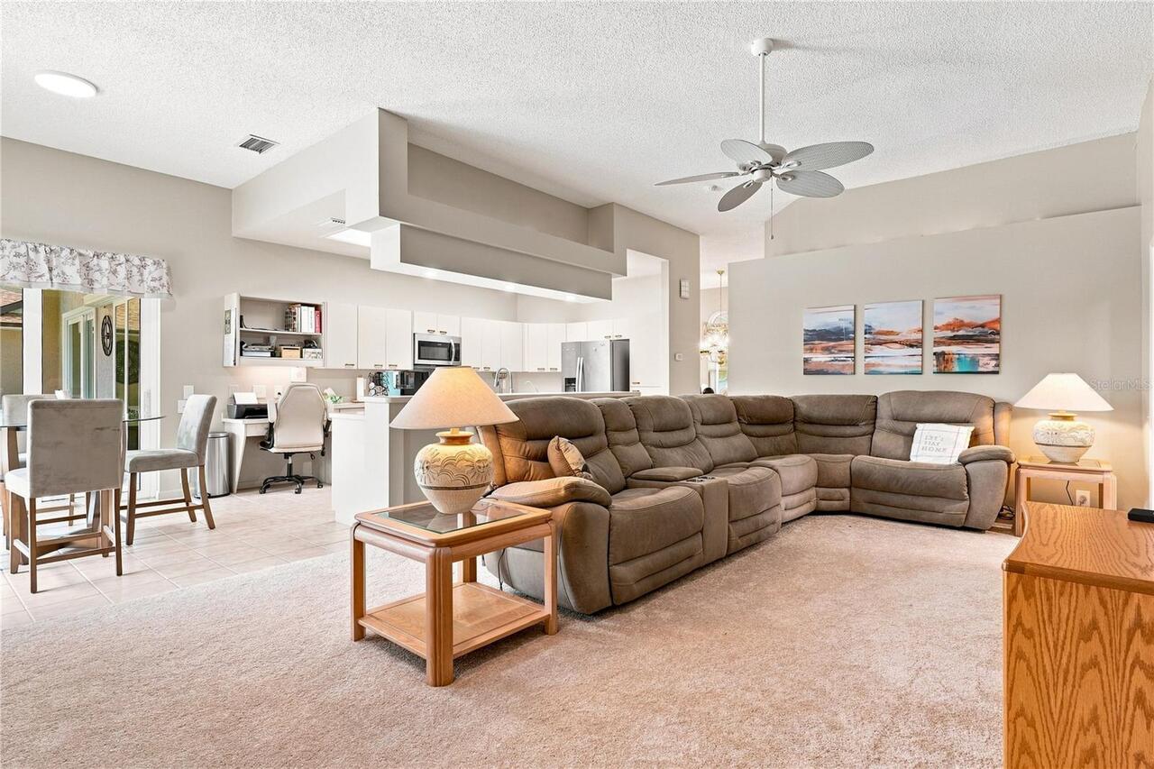 Listing Photo 12