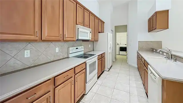 Listing Photo 10
