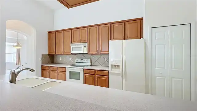 Listing Photo 15