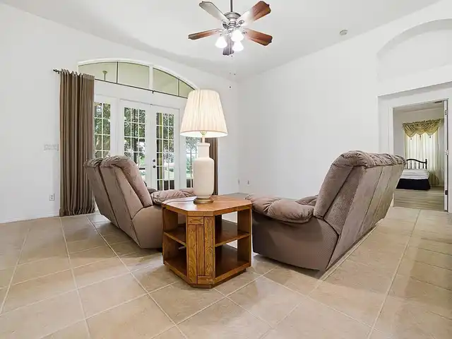 Listing Photo 14