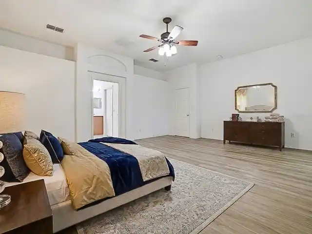 Listing Photo 20