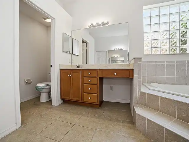 Listing Photo 23
