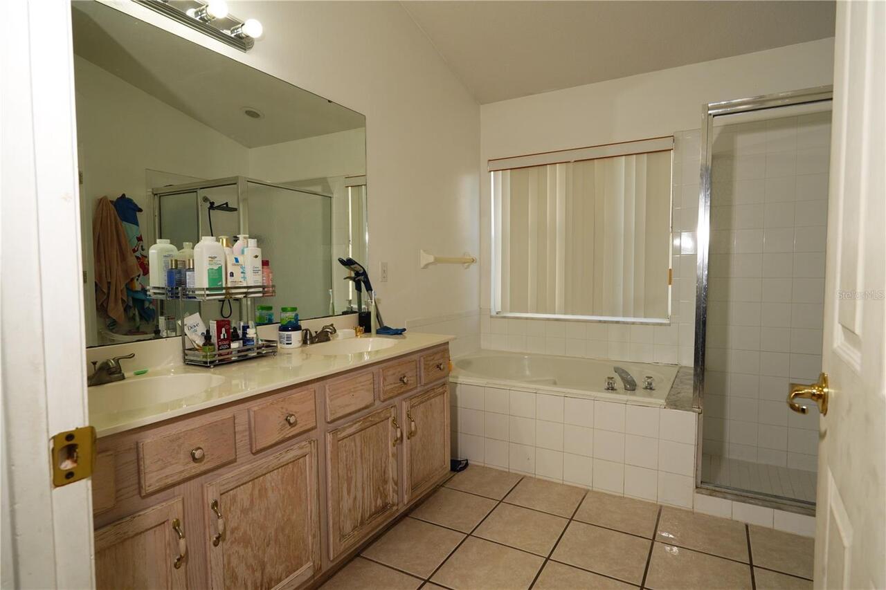 Listing Photo 11