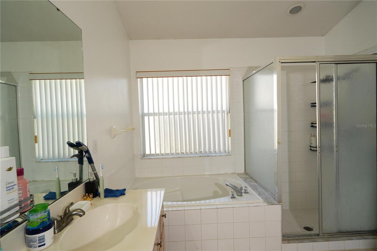 Listing Photo 12