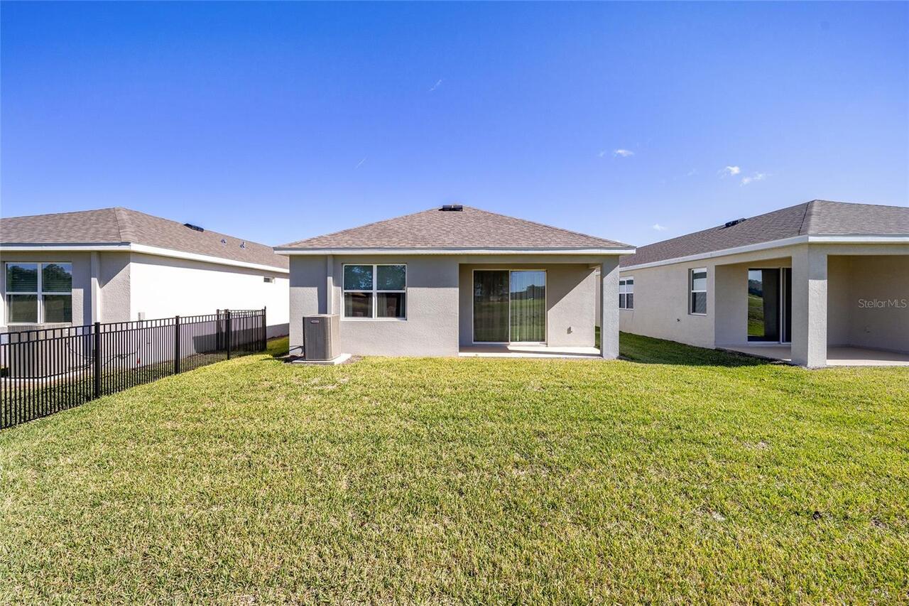 Listing Photo 9
