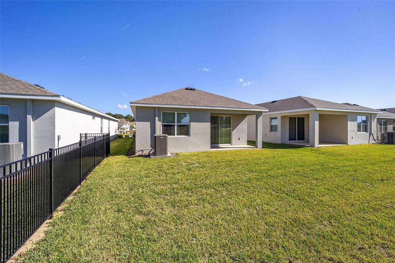 Listing Photo 10