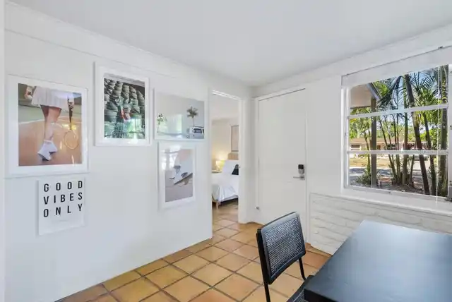 Listing Photo 12