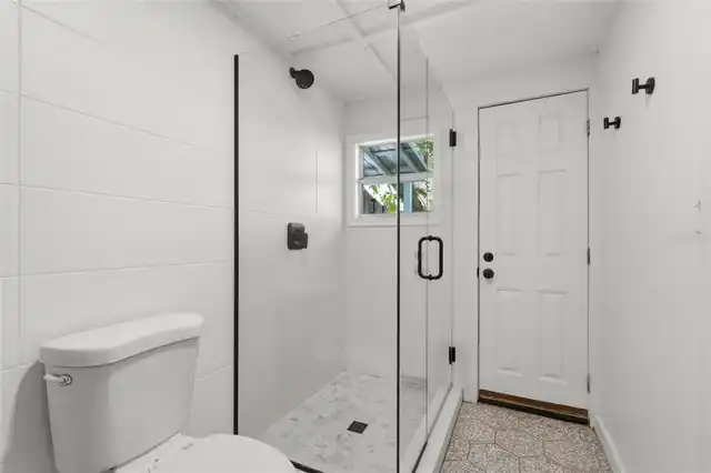 Listing Photo 15