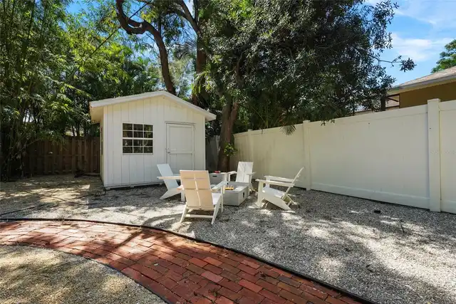 Listing Photo 25