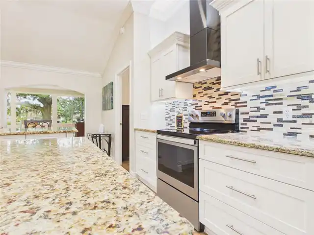Listing Photo 7
