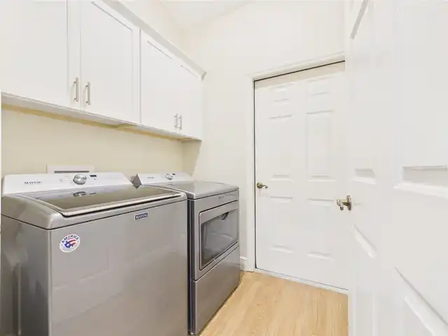 Listing Photo 9