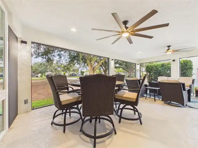 Listing Photo 12