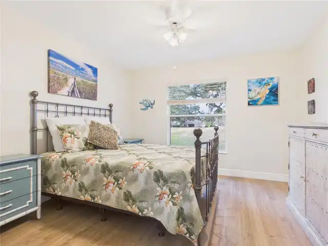 Listing Photo 22