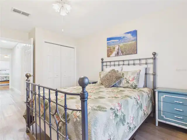 Listing Photo 23