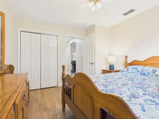 Listing Photo 25
