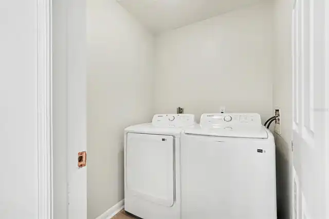 Listing Photo 10