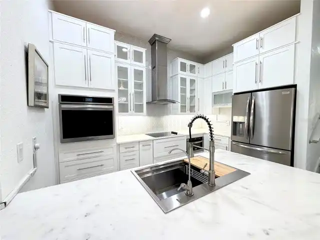 Listing Photo 14