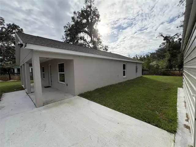 Listing Photo 12