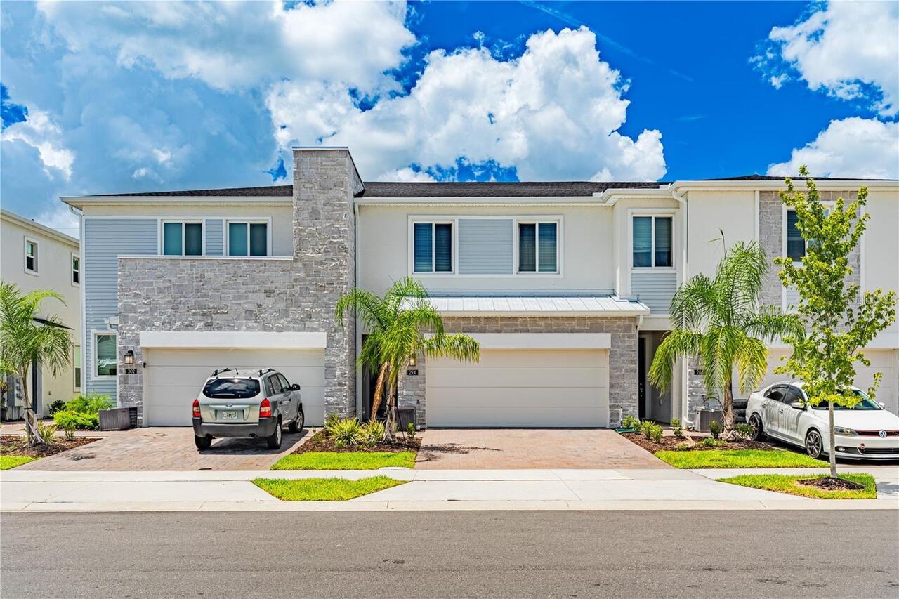 Davenport Real Estate