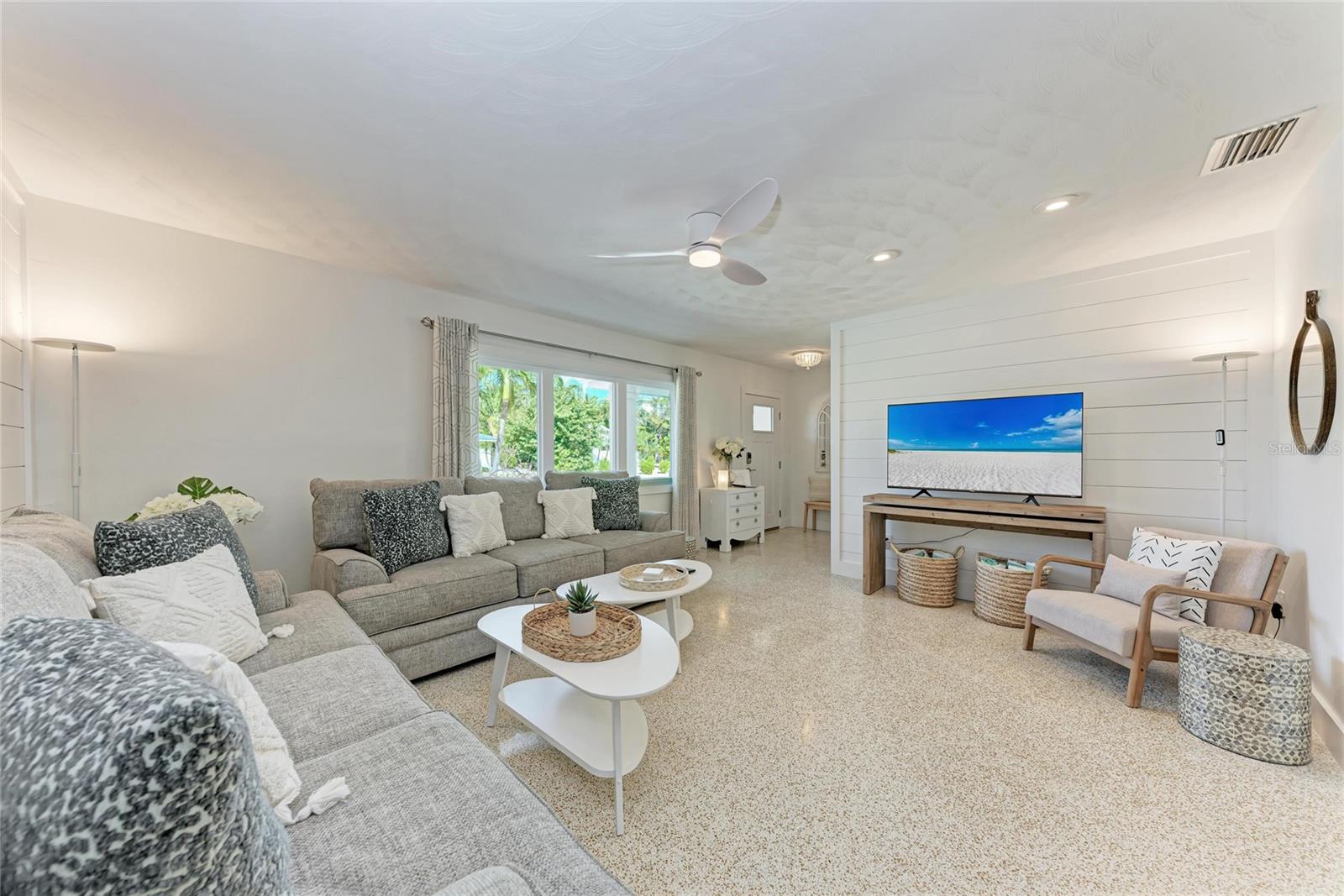 Listing Photo 17
