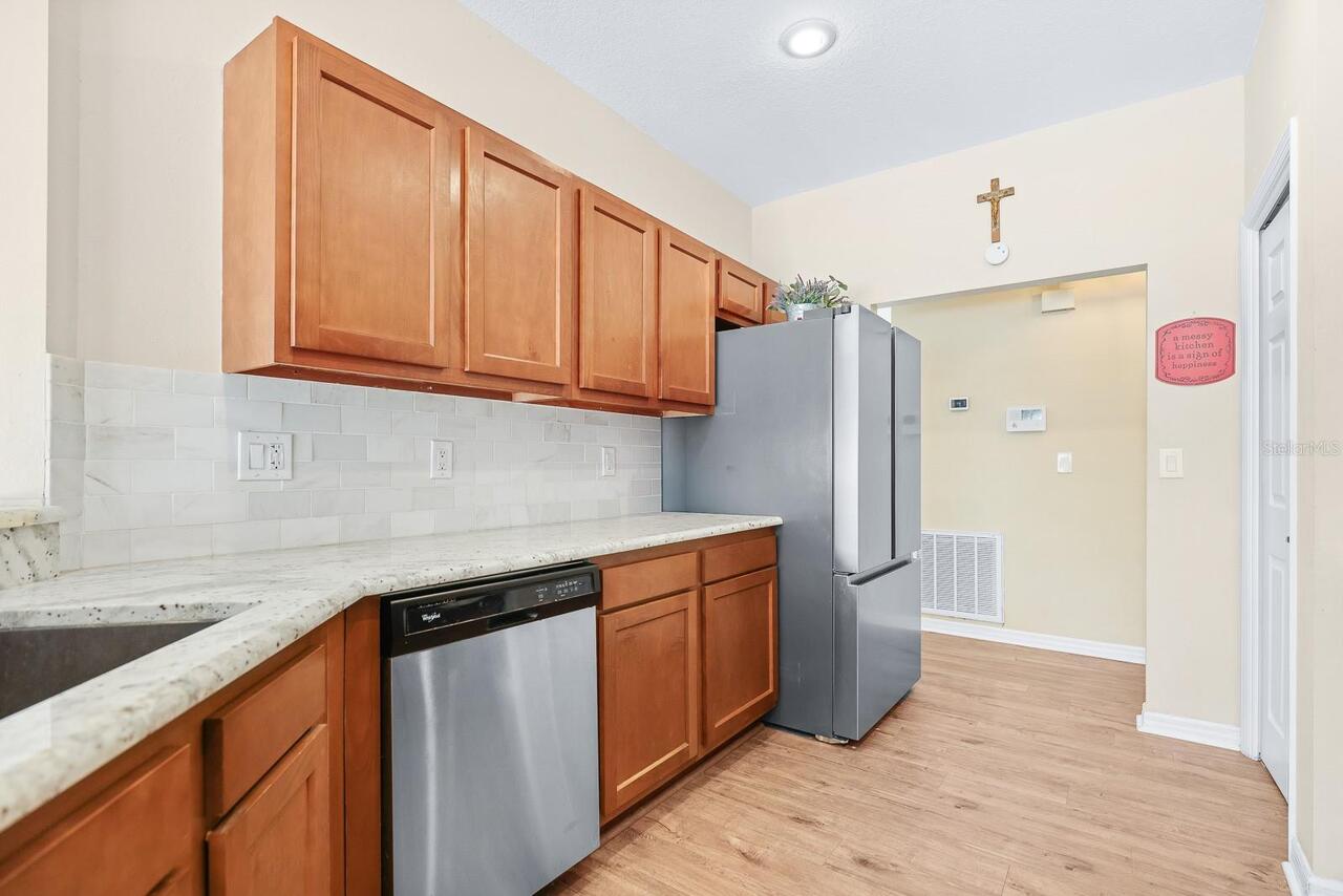 Listing Photo 10