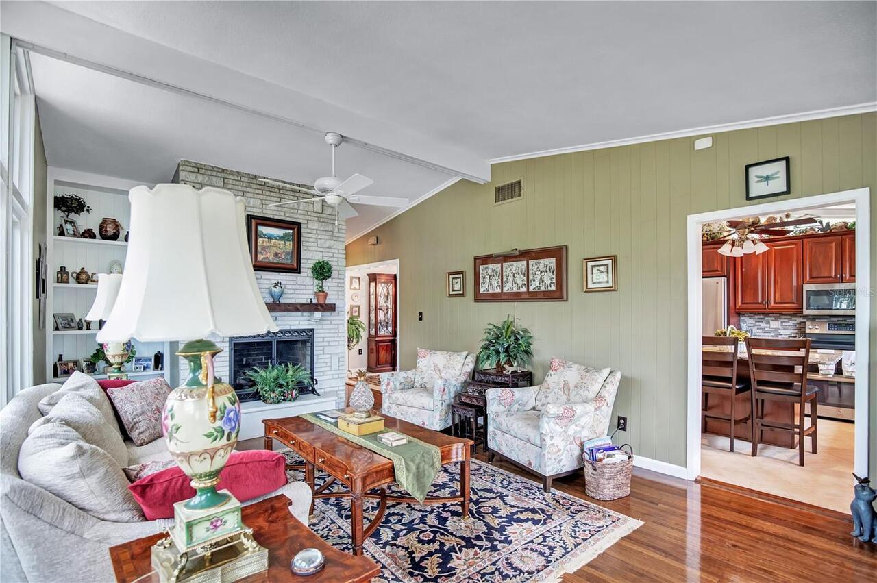 Listing Photo 9