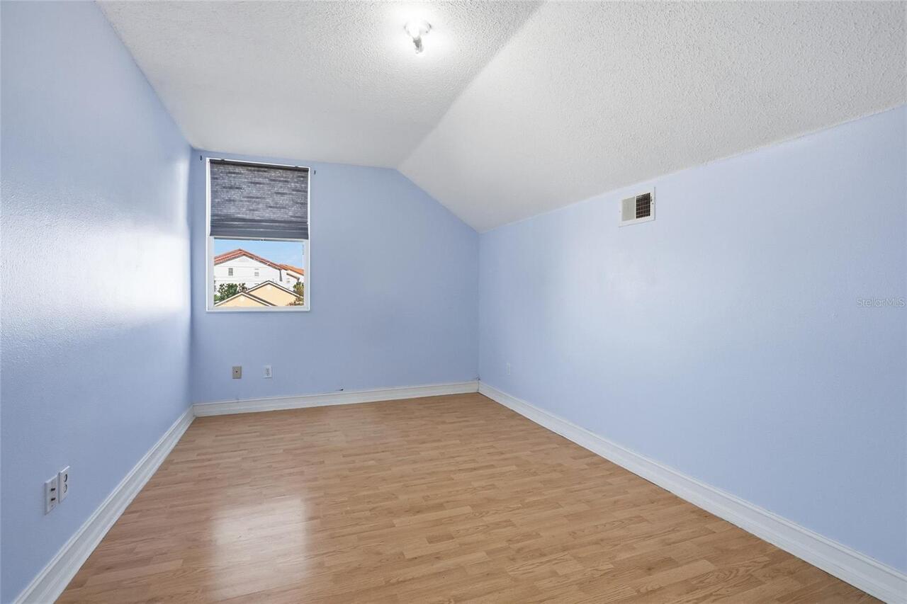 Listing Photo 20