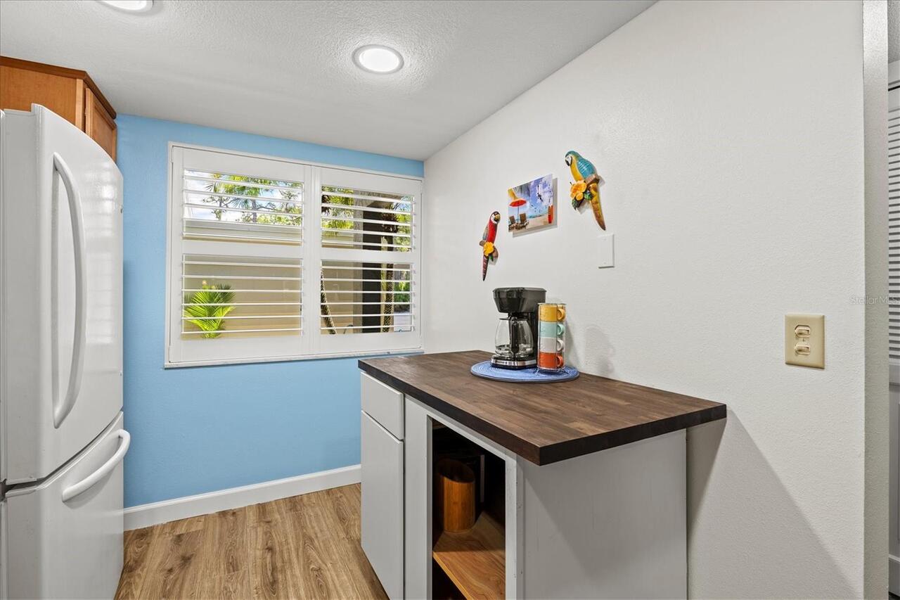 Listing Photo 14