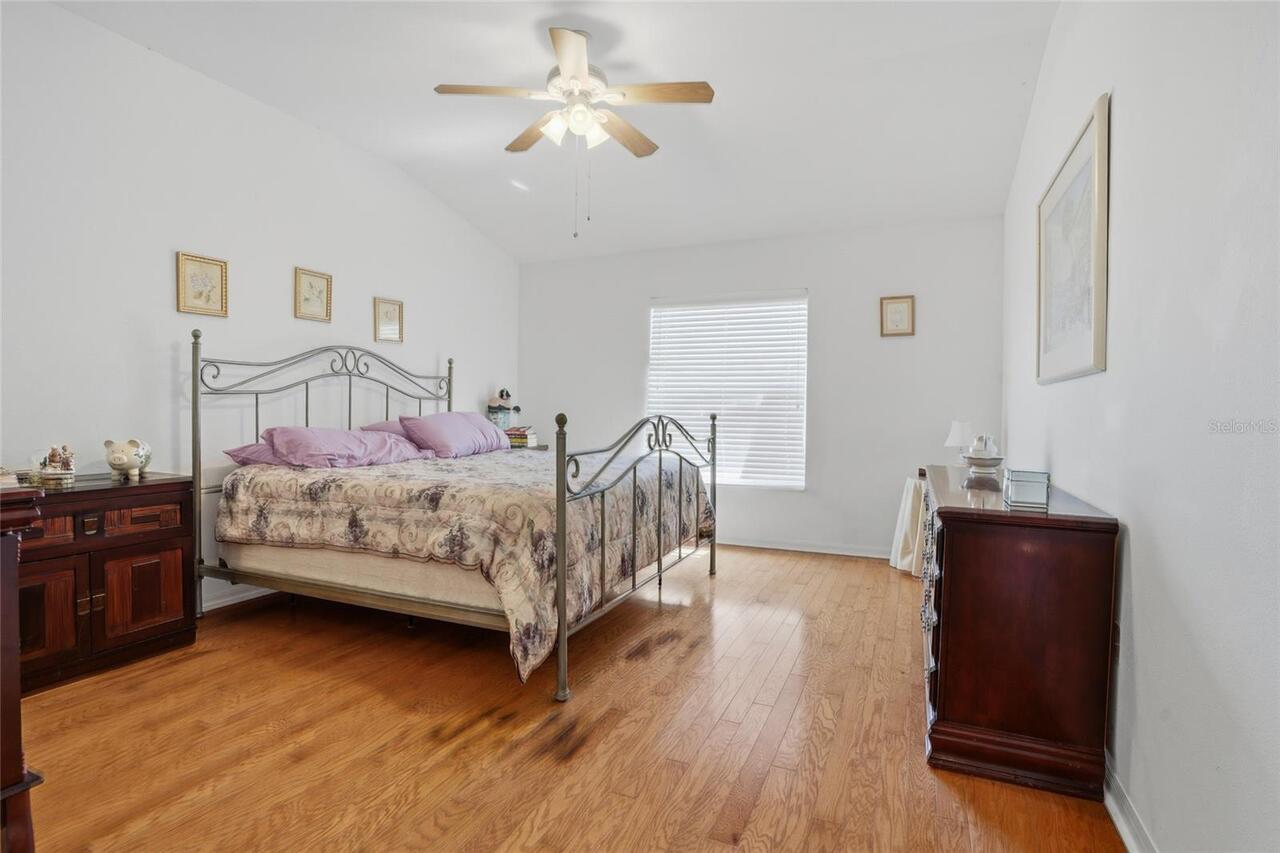 Listing Photo 14