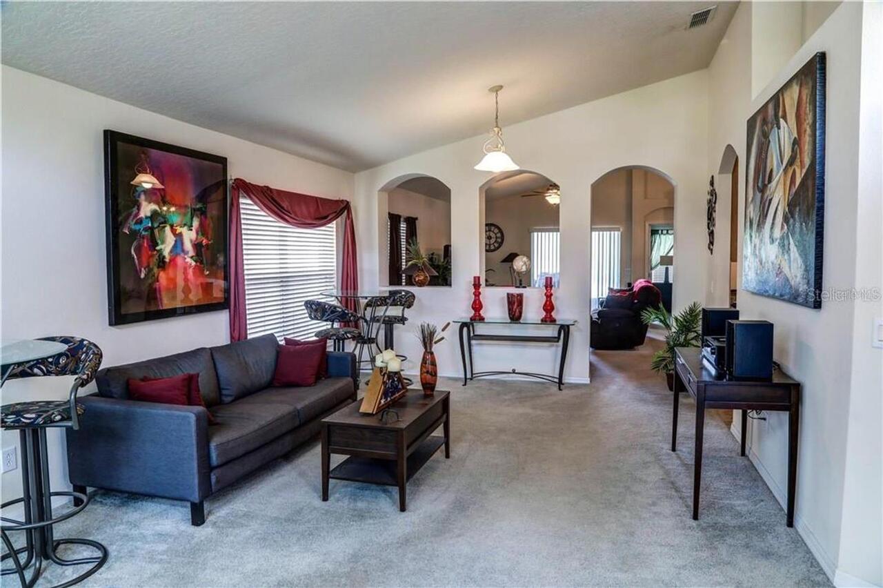 Listing Photo 8