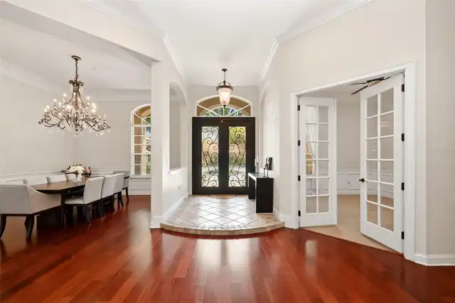 Listing Photo 10