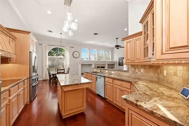 Listing Photo 28