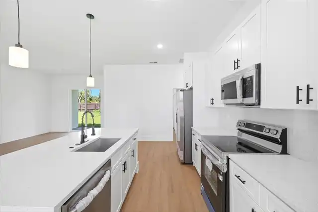 Listing Photo 15
