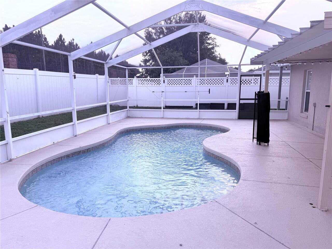 Listing Photo 9