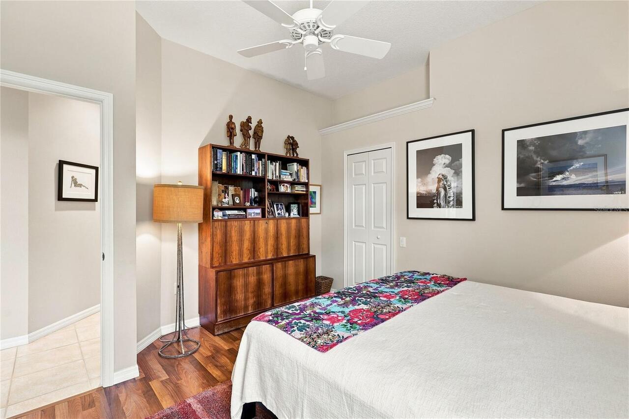 Listing Photo 17