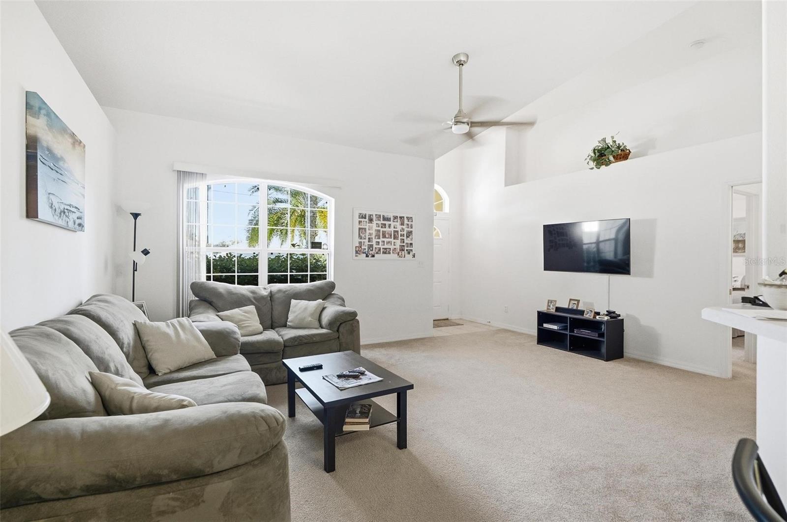 Listing Photo 8
