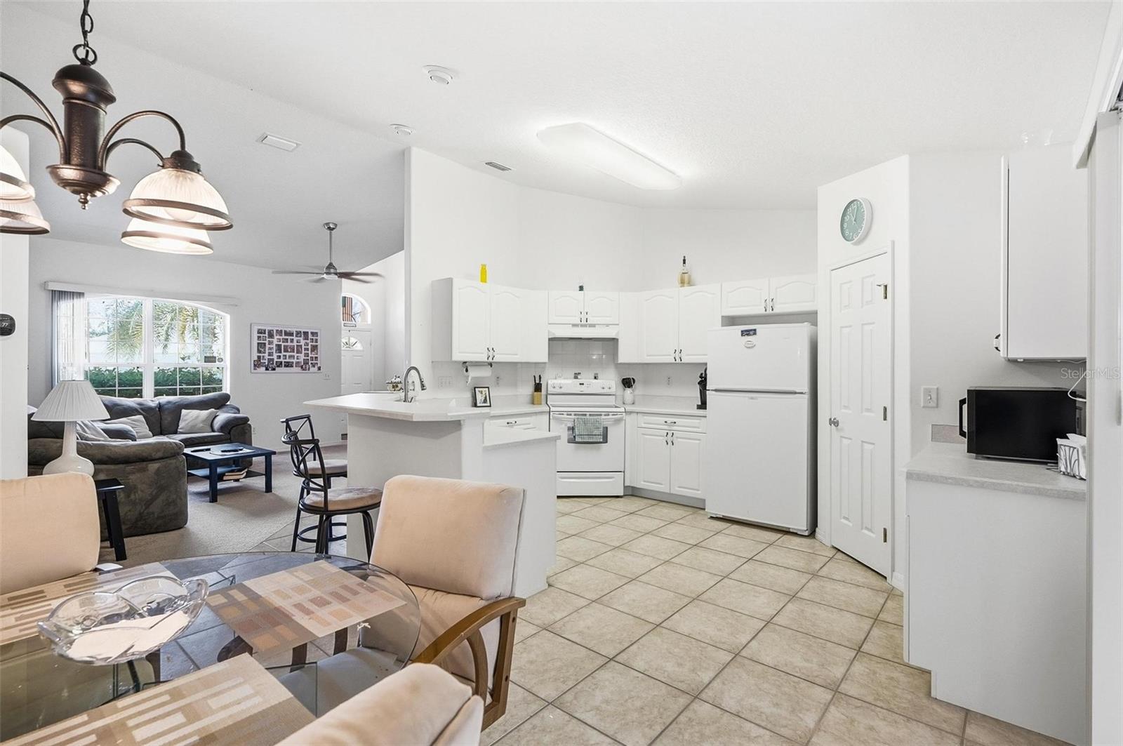 Listing Photo 11