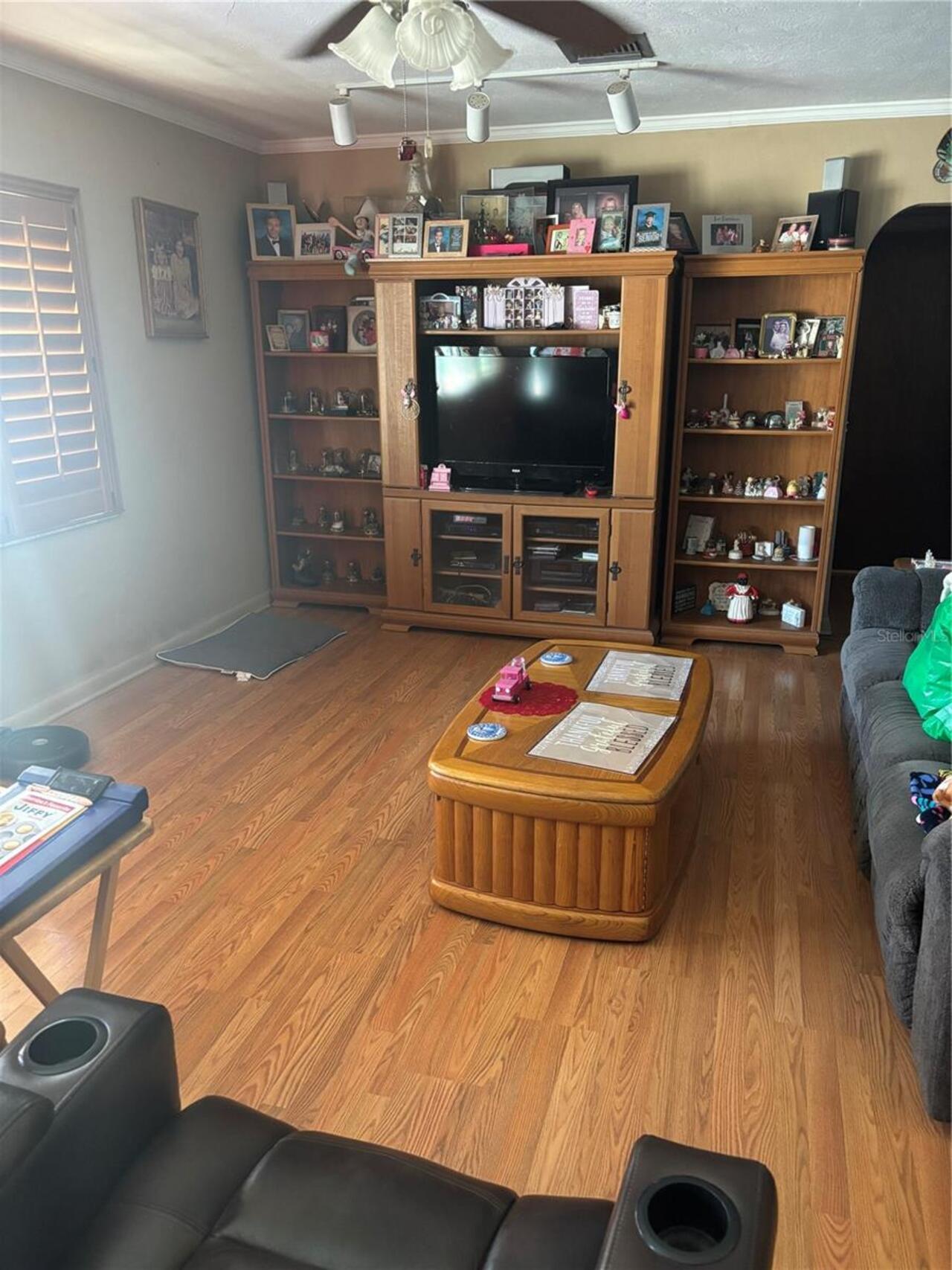 Listing Photo 6