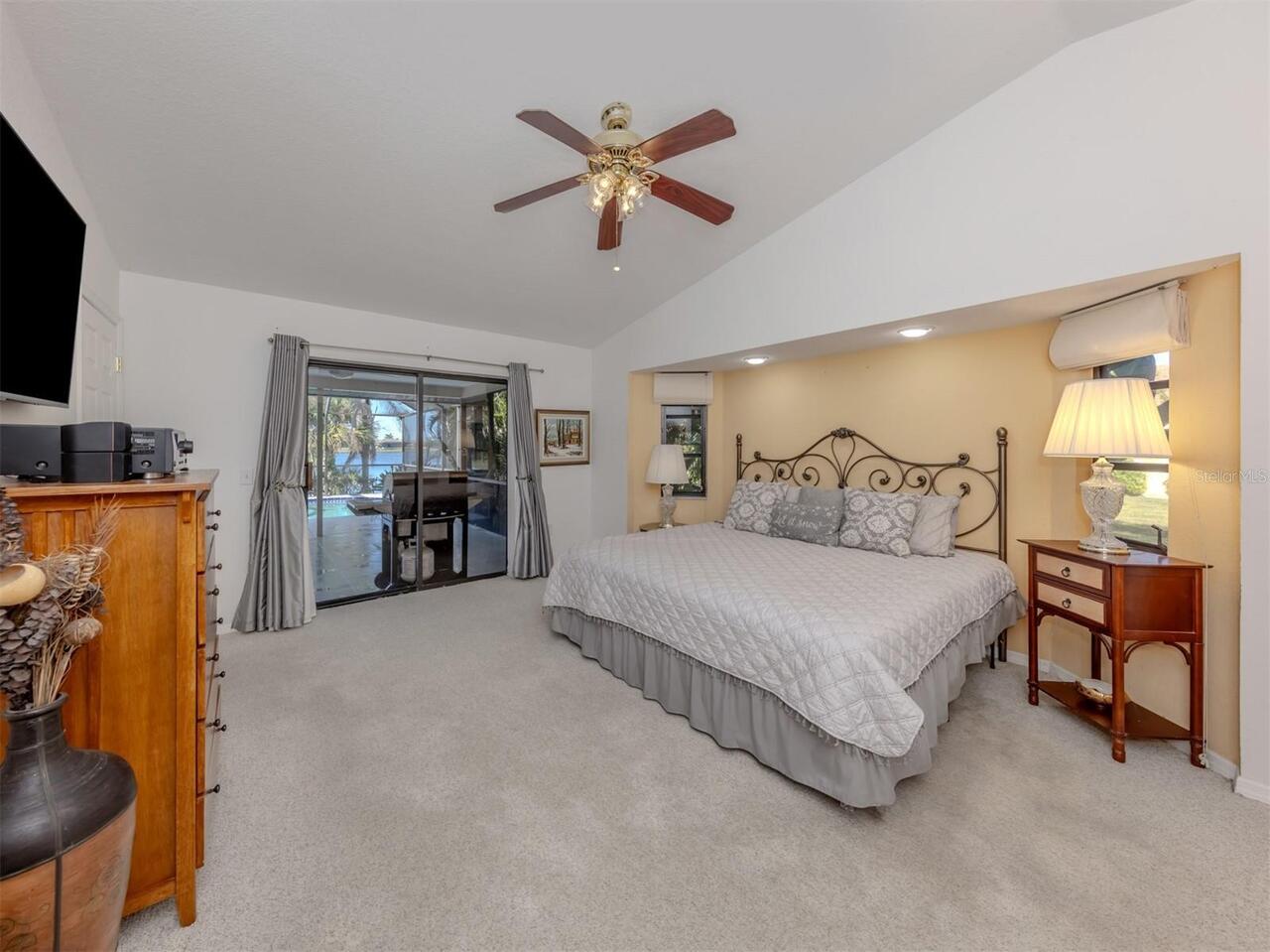 Listing Photo 14