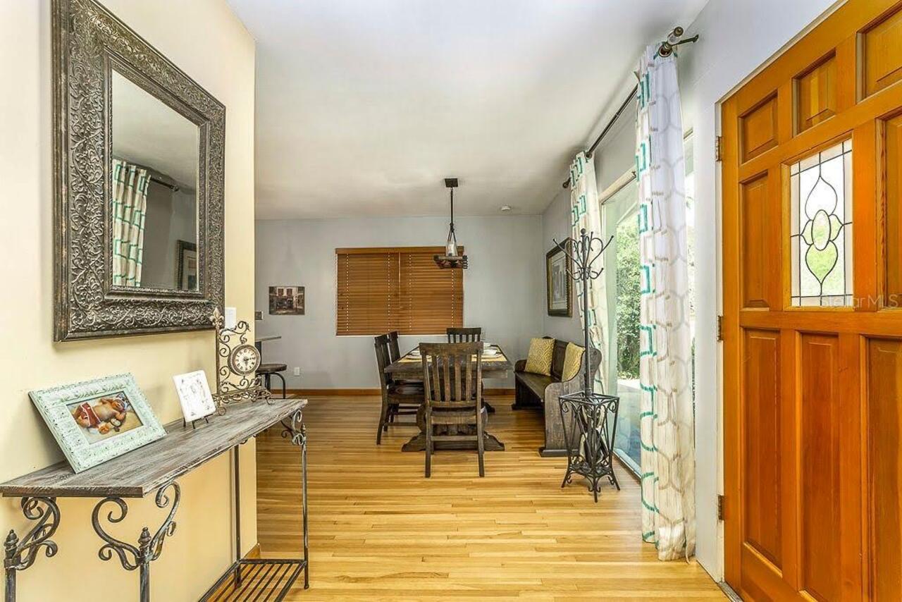 Listing Photo 8