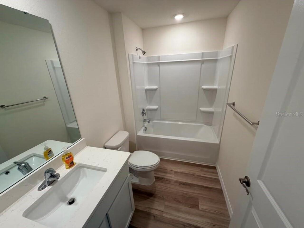 Listing Photo 11